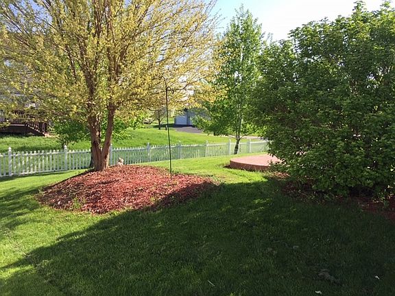 4th image of 386 Prairie Knoll Dr