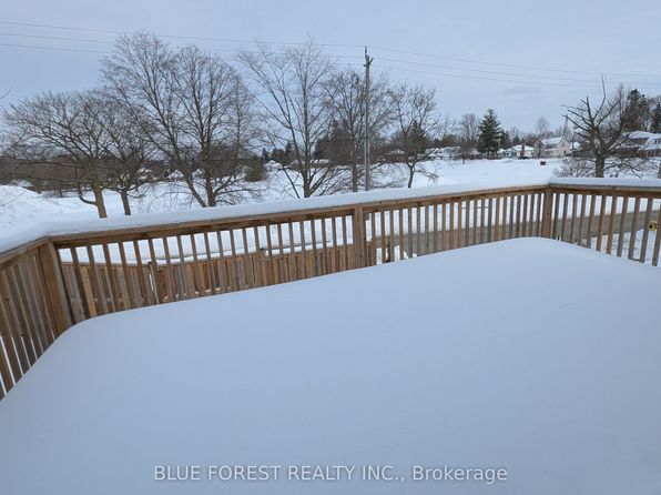 273 Riddell St #11, Woodstock, ON N4S 0C8