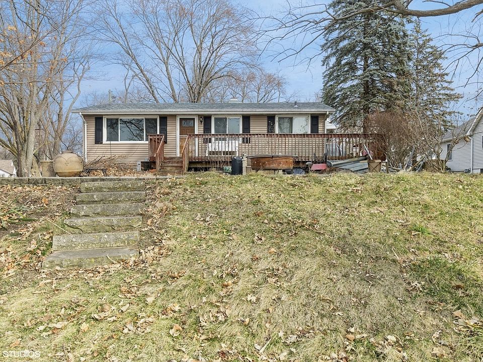 4715 W Lakeshore Dr, Mccullom Lake, IL 60050 Zillow