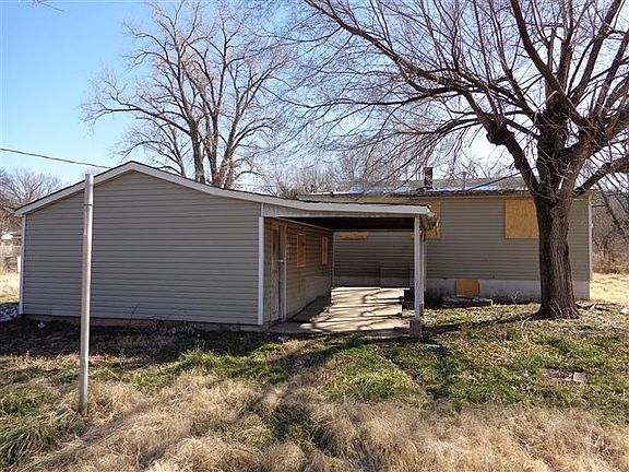 2nd image of 513 N 85th St