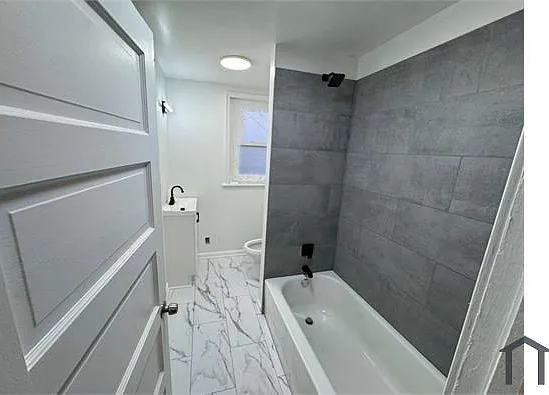 45 S 8th Ave — Photo 3