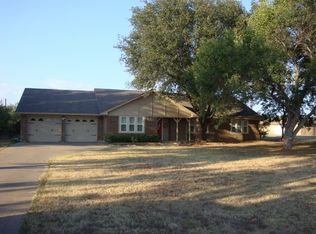 123 Chaparral Dr, Graham, TX 76450