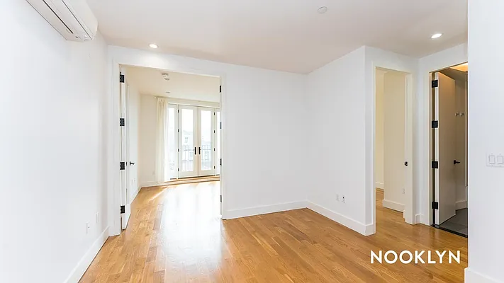 Rented by Nooklyn NYC LLC | media 4