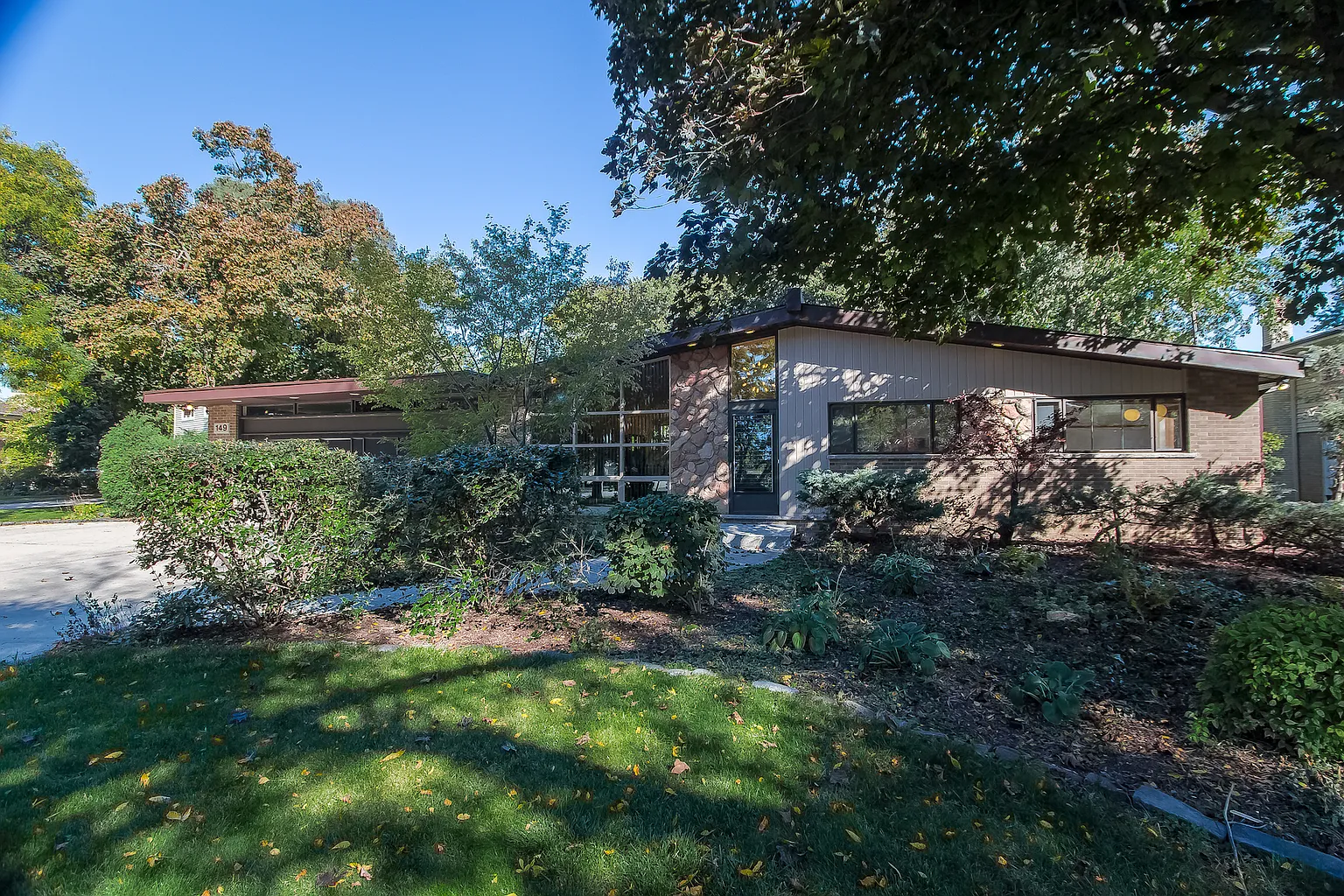 149 S Fairlane Ave photo 1