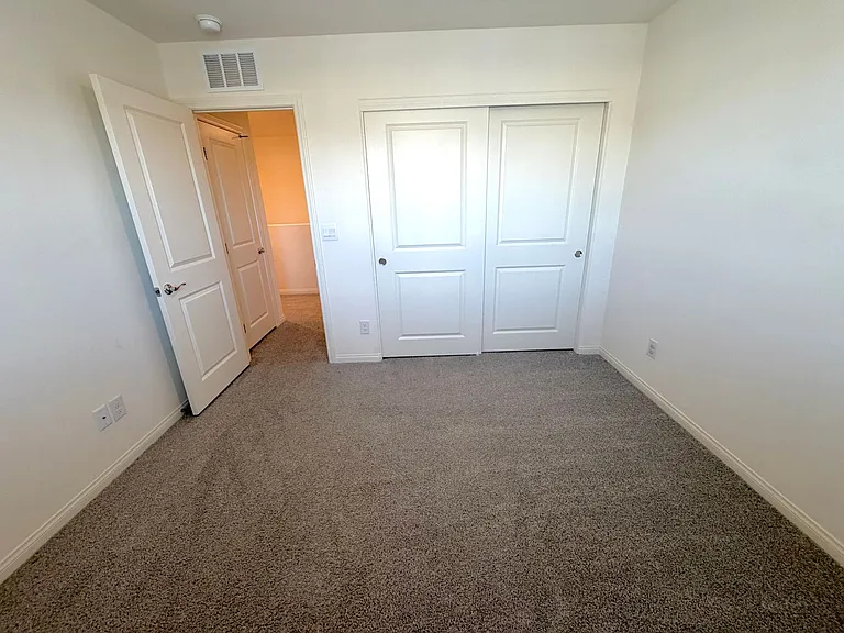 5646 Mesa Sedona St — Photo 23
