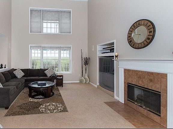 5th image of 9765 Parkland Dr