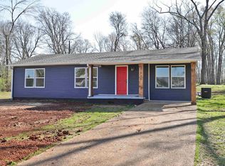 1820 Circle Dr, Leighton, AL 35646