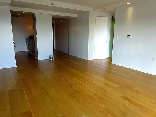 Rented by MNS | media 31