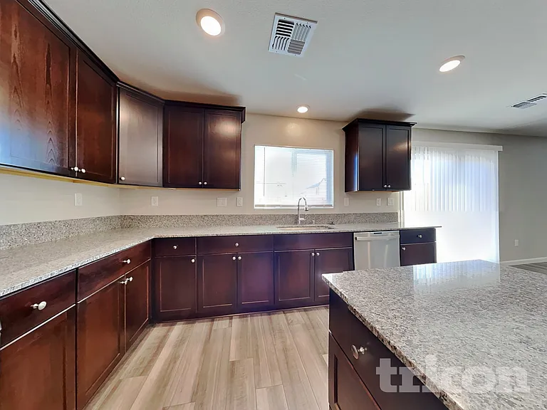 8958 Elk Ravine Dr — Photo 4