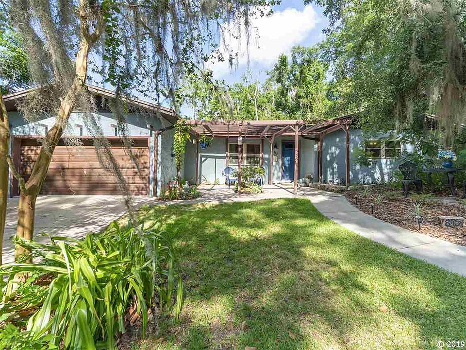 1st image of 842 NW 52nd Ter