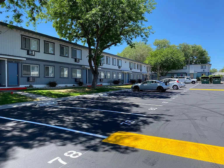 Mountain Vista Apartments — Photo 13