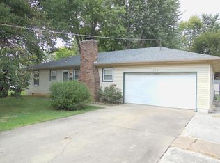 209 E Broadmoor St, Springfield, MO 65807