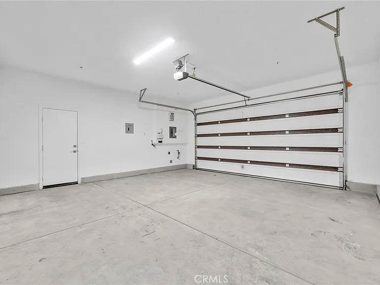 4688 Florence Dr — Photo 19