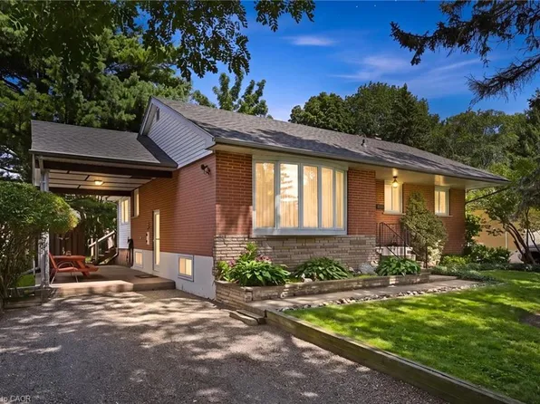 237 Mohawk Rd, Oakville, ON L6L 2Z1