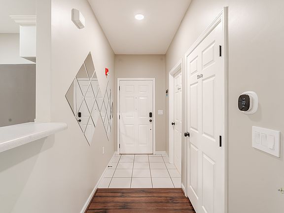 4th image of 635 Marshtree Ln Unit 105