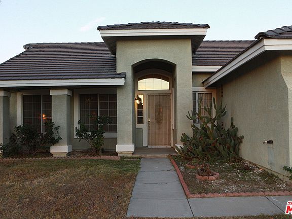 3rd image of 13289 Cornell Cir