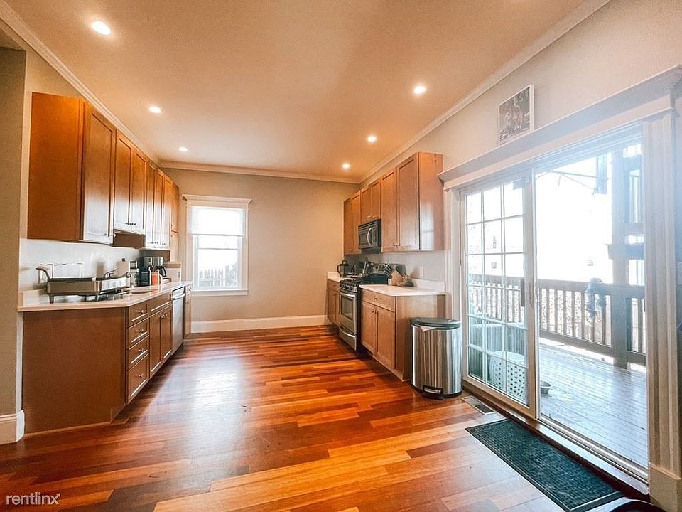 85-87 Walnut St. #1 Boston - Dorchester Unit Photo 4