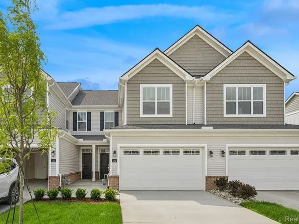 1302 Salt Springs Dr, Saline, MI 48176