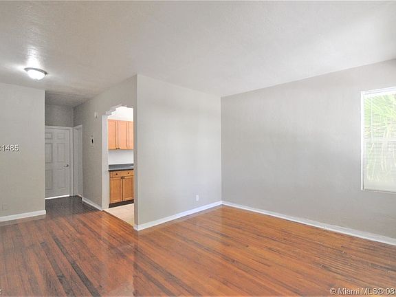 3rd image of 715 Michigan Ave APT 1