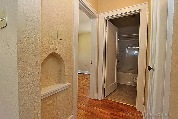 1102 N West End Blvd — Photo 11