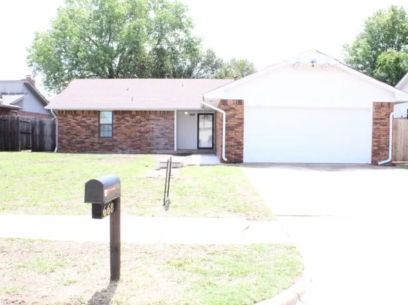 668 Wandering Way, Oklahoma City, OK 73170