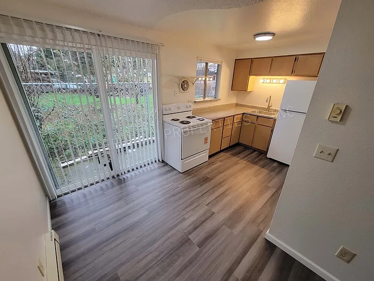 2618-2650 Neals Ln — Photo 7