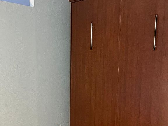5th image of 5300 E Waverly Dr #5300E5
