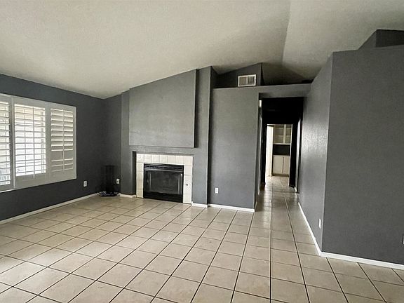 4th image of 30759 Camrose Dr