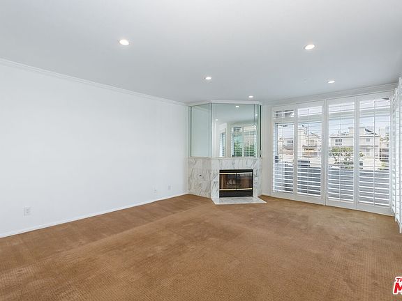 5th image of 1921 Glendon Ave APT 302