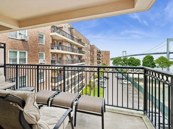 162-41 Powells Cove Boulevard image 21 of 35