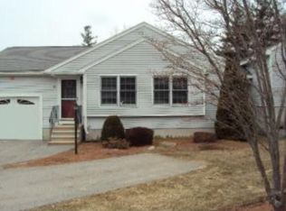 46 Rainbow Dr, Londonderry, NH 03053