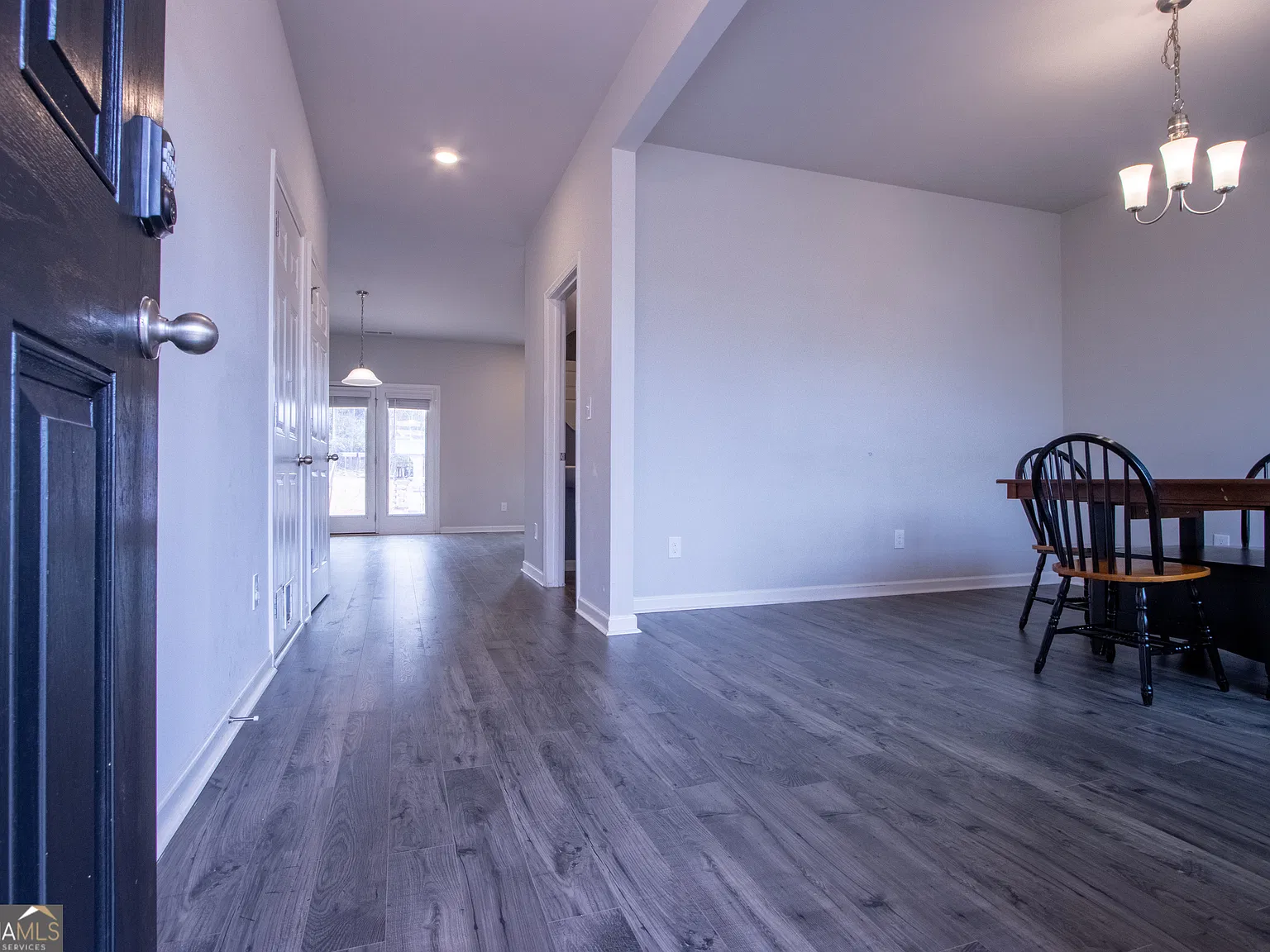4 bed, 2.5 bath, 2976 sqft, $2,600 — Photo 4