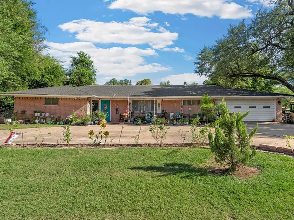 204 Oakland Pl, Marlin, TX 76661