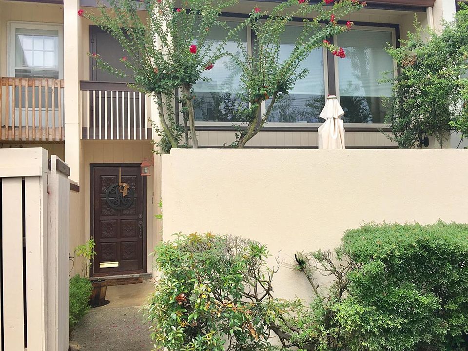 Exterior, gated