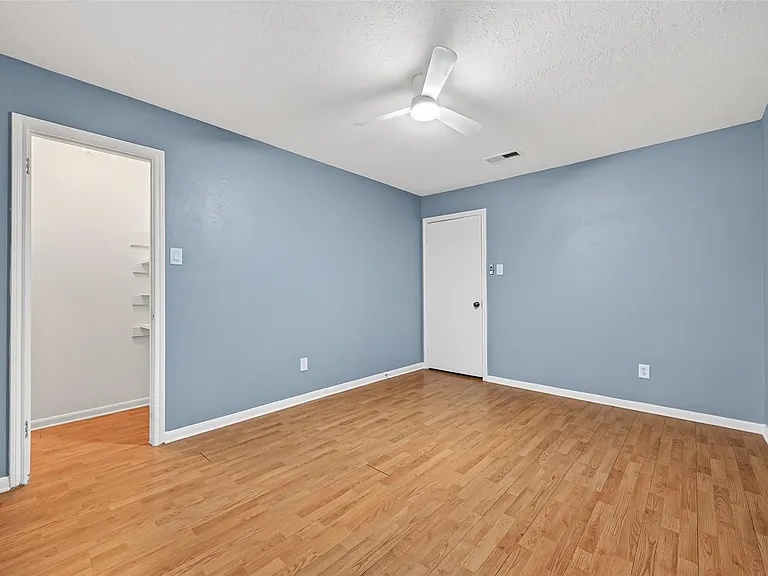 6715 Greenvale Ln — Photo 38