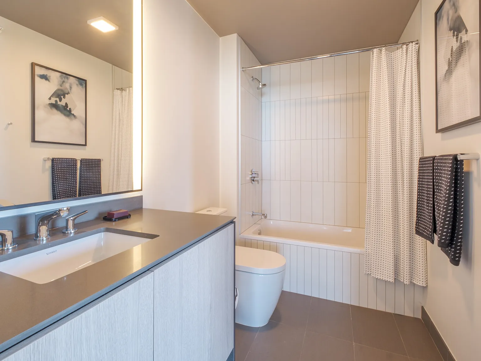 2 bed, 2.0 bath, $4,564 — Photo 3