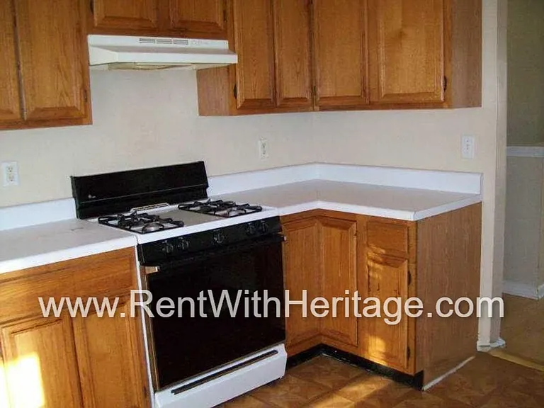 6322 Hillview Ln — Photo 6