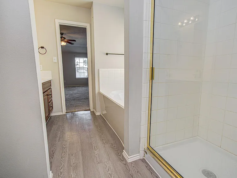 16126 Coleburn Dr — Photo 31