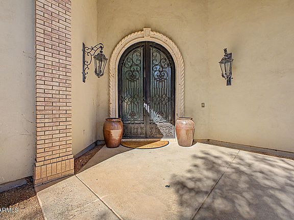 5th image of 2266 E MALLORY Circle