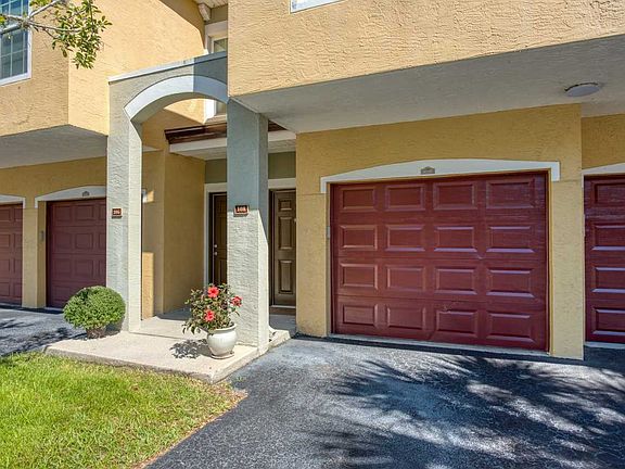 3rd image of 4010 Grande Vista Blvd APT 108