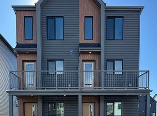 5143 Rivers Edge Way NW, Edmonton, AB T6M1P9