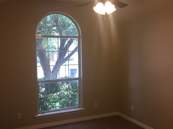 3rd image of 2239 Middle Creek Blvd