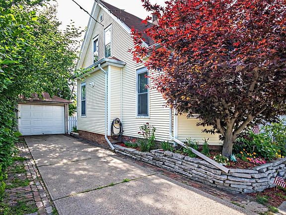 2nd image of 1414 Morton Ave