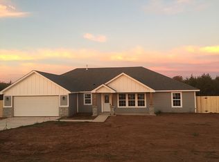 9453 Woodchuck Ct, Edmond, OK 73034