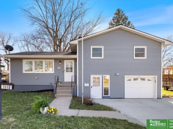 7110 Wood Lane Dr, La Vista, NE 68128