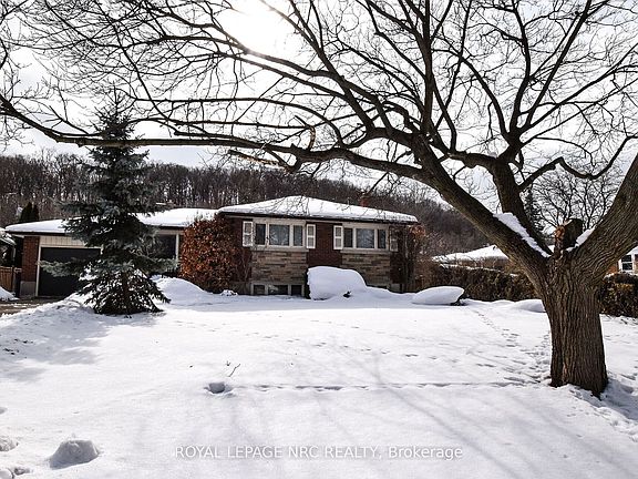 3rd image of 4 Glenbarr Rd