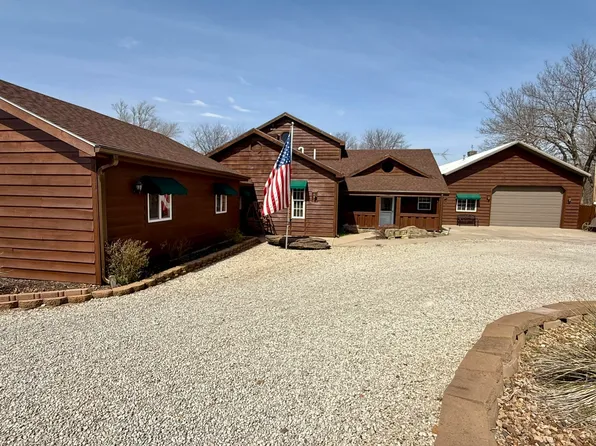 100 Venango Ter, Marquette, KS 67464