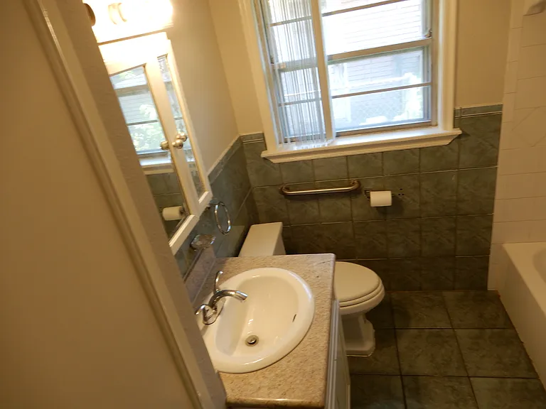 8611 Dover St — Photo 33