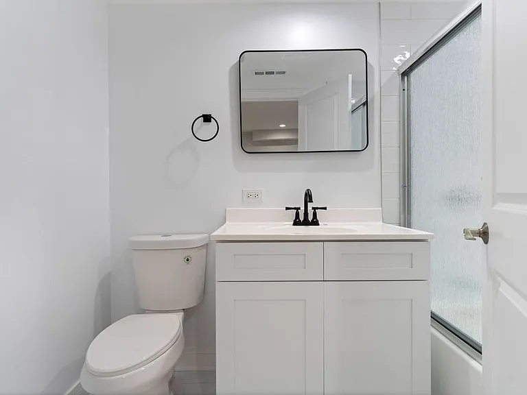 1624 N Bell Ave #G — Photo 18