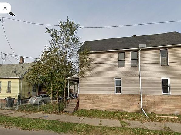 2100 Lansing St